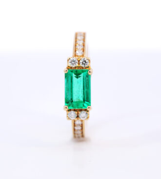 Chivor emerald ring
