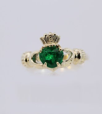 Emerald Claddagh Ring