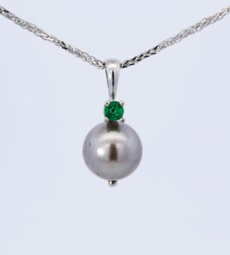 Tahitian pearl & emerald pendant in white gold