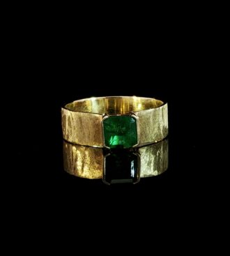 Mans solitaire emerald ring