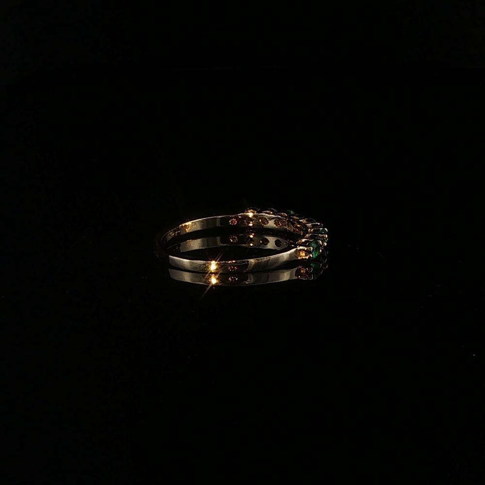 9 stone emerald & diamond wedding band - Image 3
